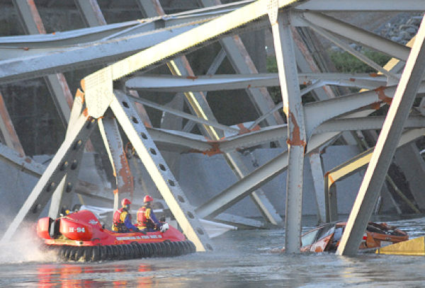 I-5 Bridge Collapse
